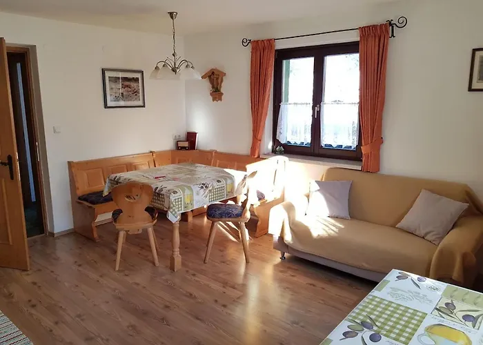 アパート Farbmacher